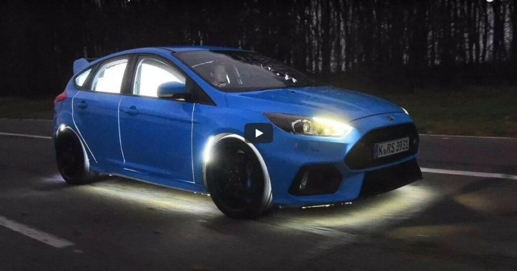 Ford_Focus_RS_Video